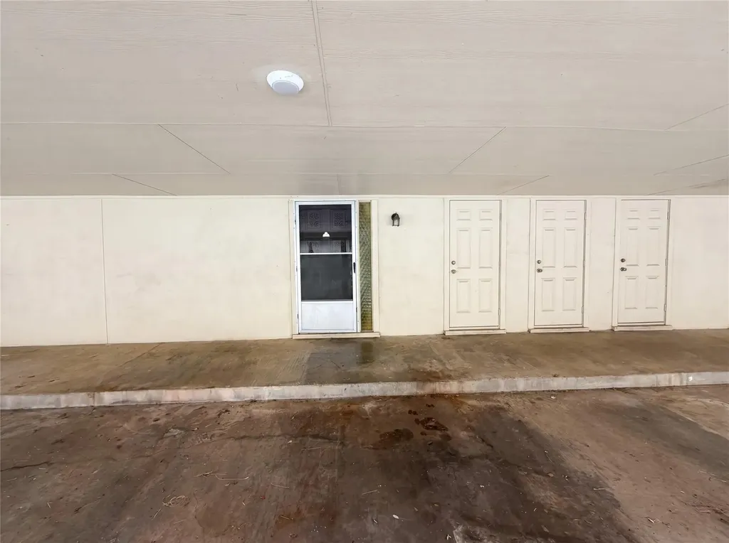 3216 Poe Cove Lago Vista TX 78645