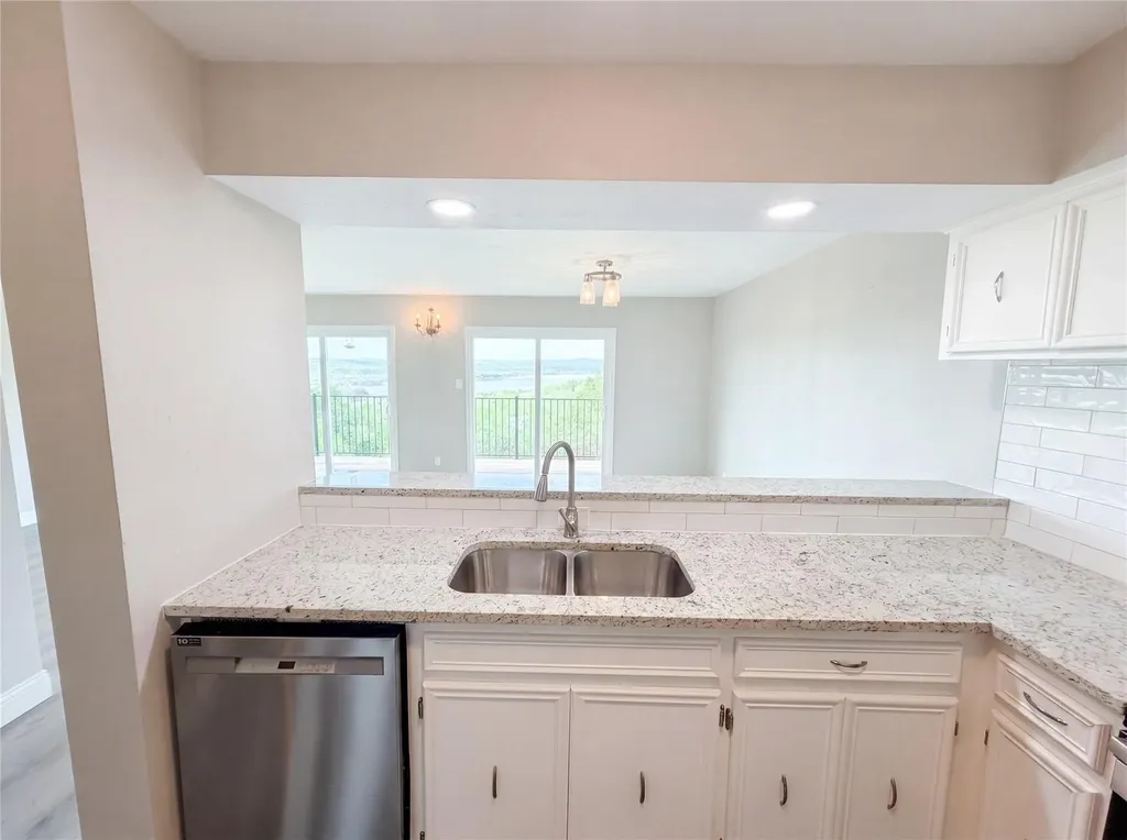 3216 Poe Cove Lago Vista TX 78645