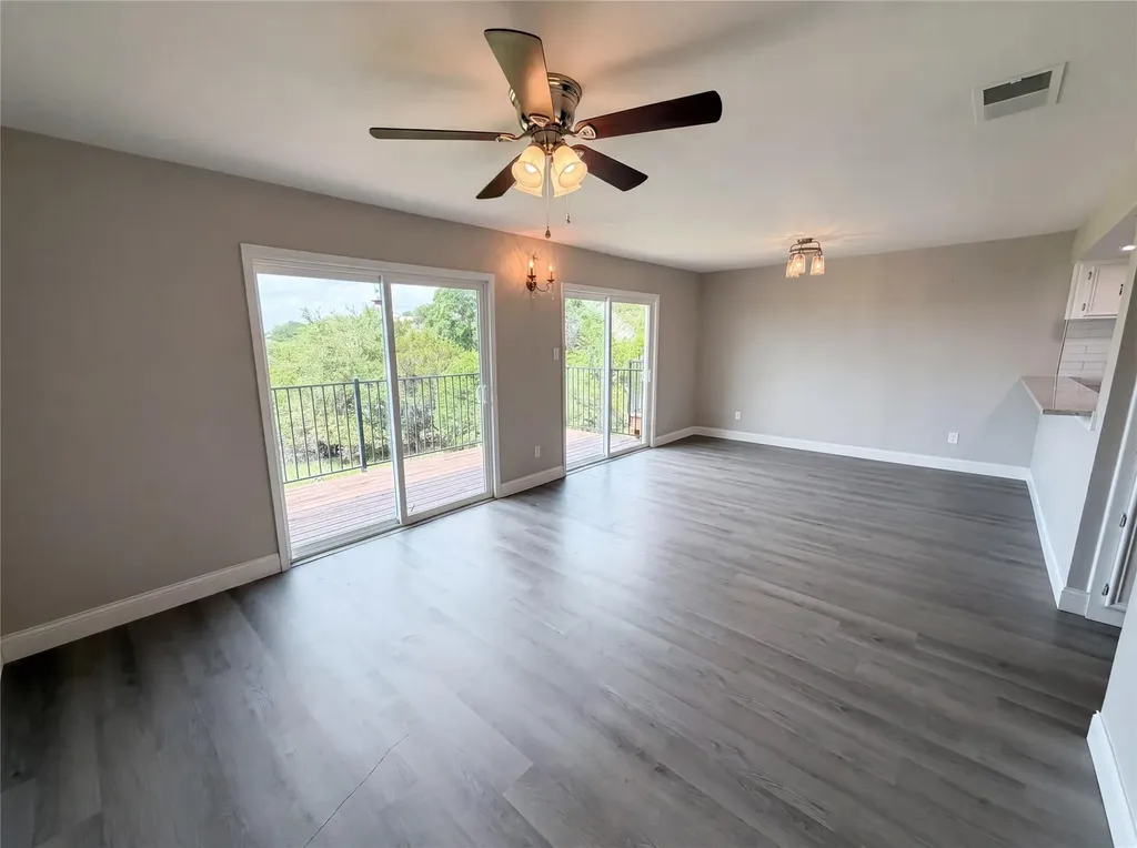 3216 Poe Cove Lago Vista TX 78645