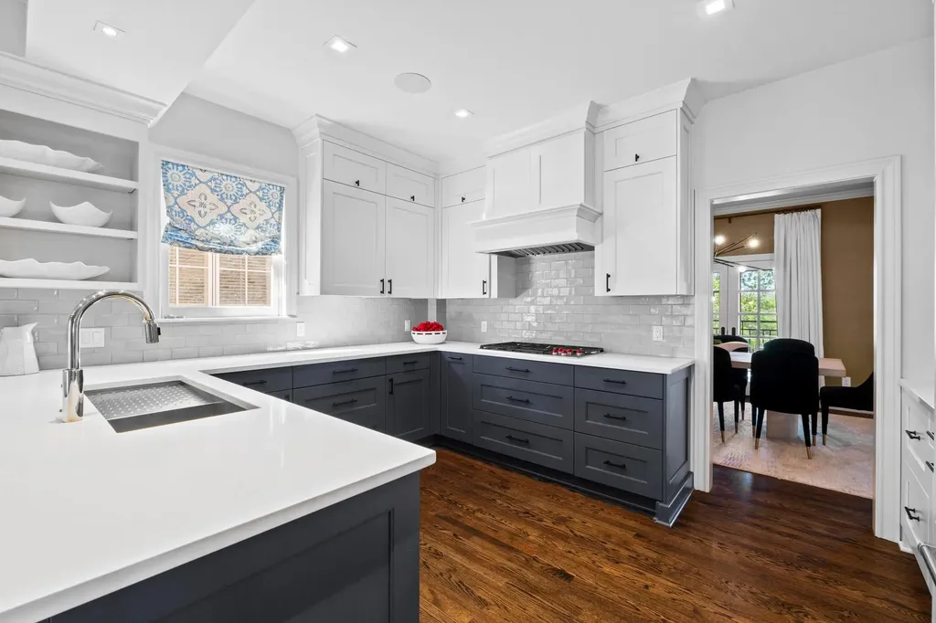 2702 Hillview Green Lane Austin TX 78703