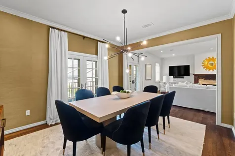 2702 Hillview Green Lane Austin TX 78703
