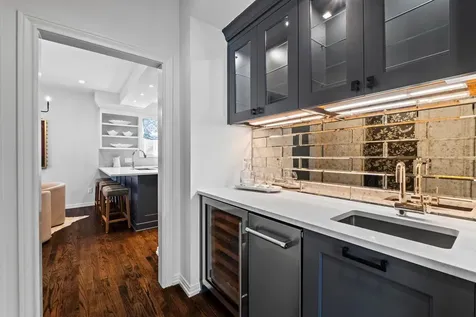 2702 Hillview Green Lane Austin TX 78703