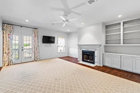 2702 Hillview Green Lane Austin TX 78703