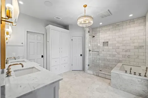 2702 Hillview Green Lane Austin TX 78703