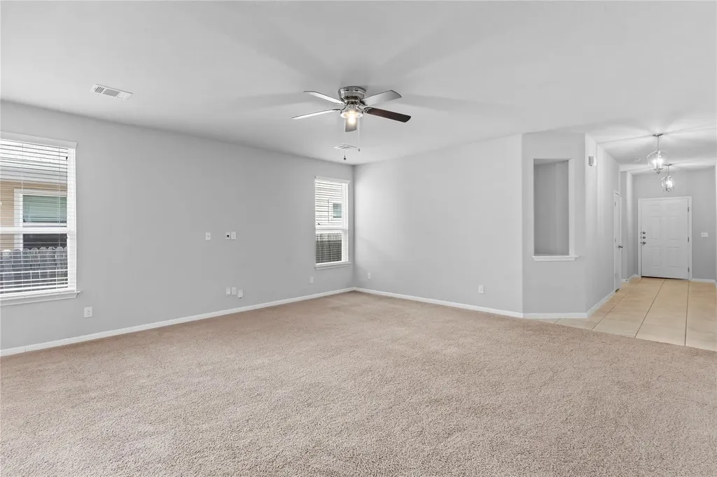 245 E Broade Street Leander TX 78641