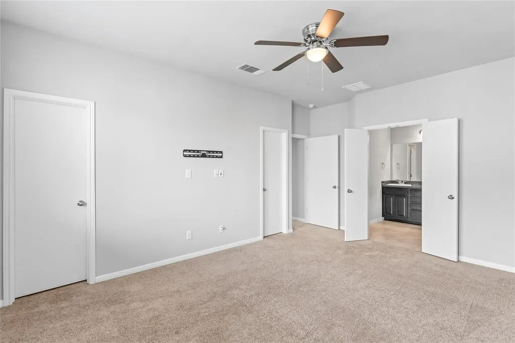 245 E Broade Street Leander TX 78641