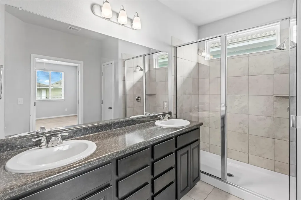 245 E Broade Street Leander TX 78641