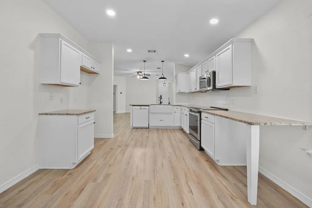 2418 Socorro Bend Leander TX 78641
