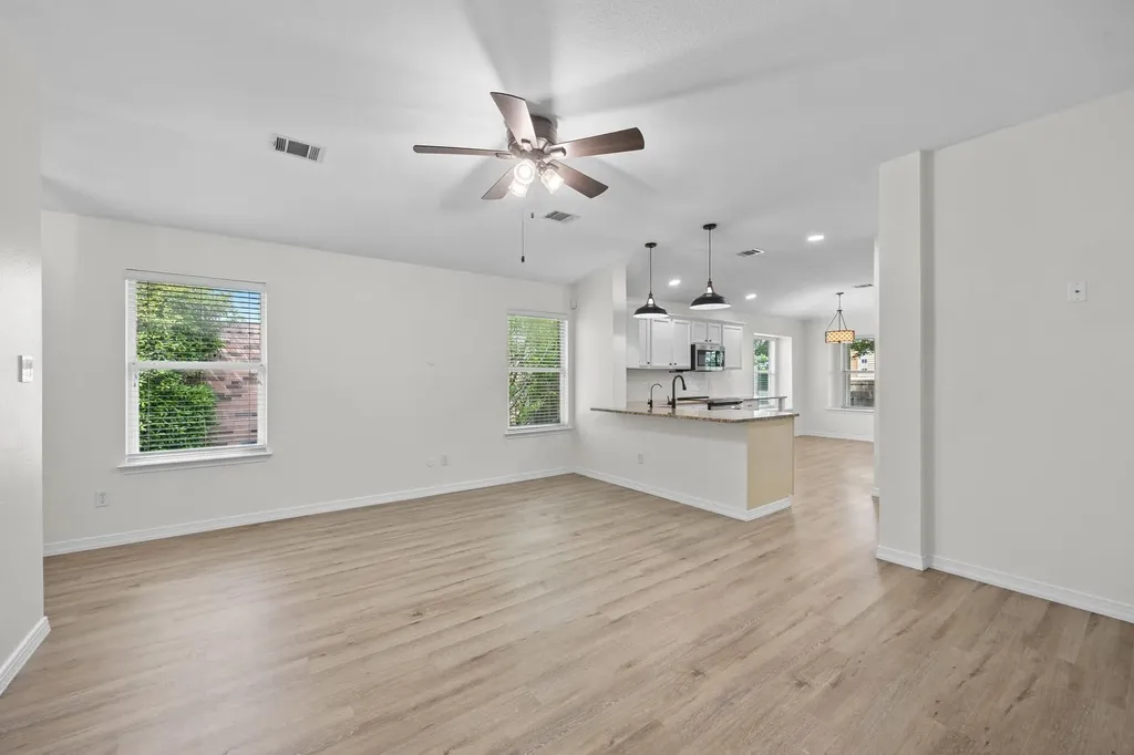 2418 Socorro Bend Leander TX 78641