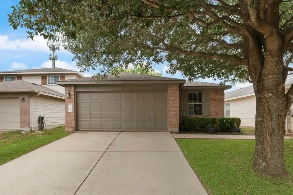 11225 Autumn Ash Drive Austin TX 78652