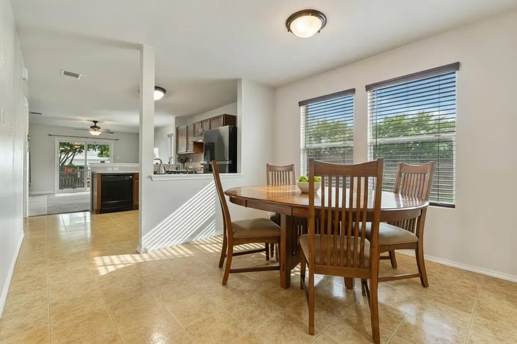 11225 Autumn Ash Drive Austin TX 78652