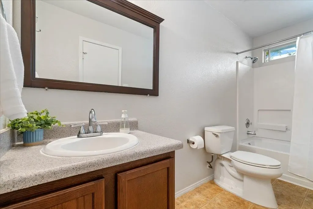 11225 Autumn Ash Drive Austin TX 78652