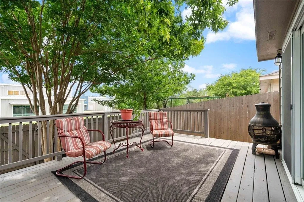 11225 Autumn Ash Drive Austin TX 78652