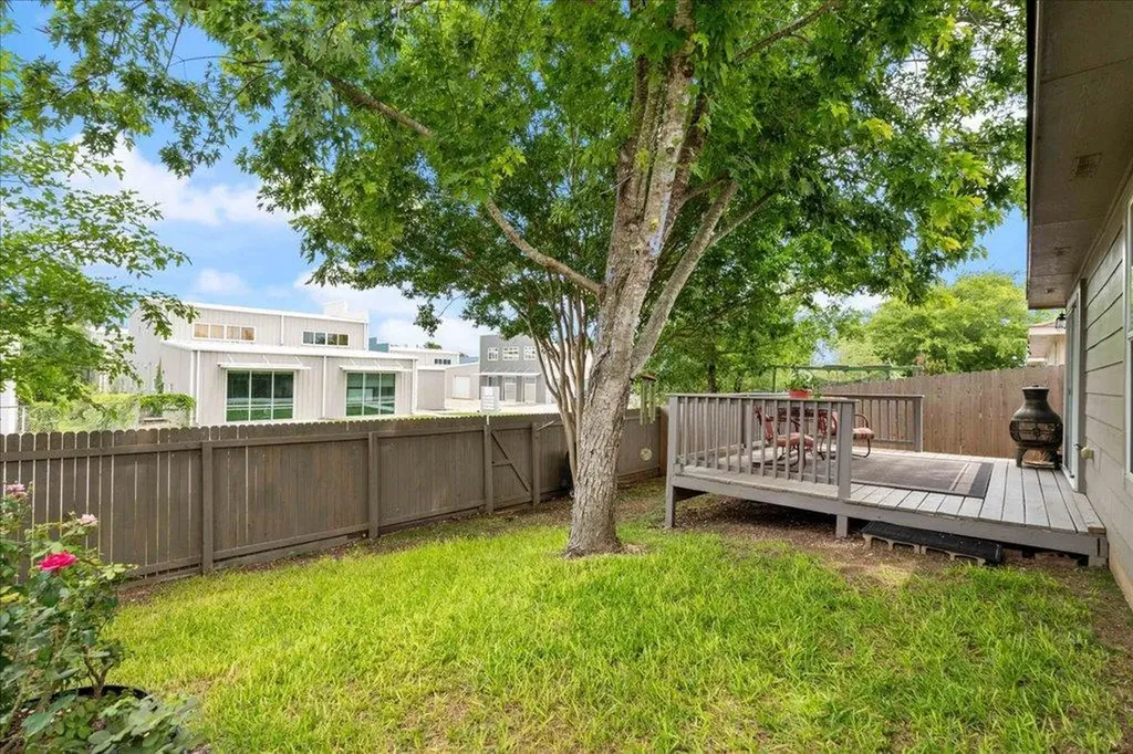 11225 Autumn Ash Drive Austin TX 78652