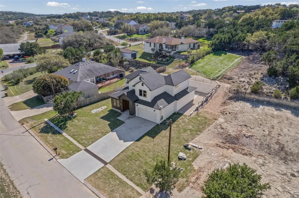 314 Alloway Drive Spicewood TX 78669