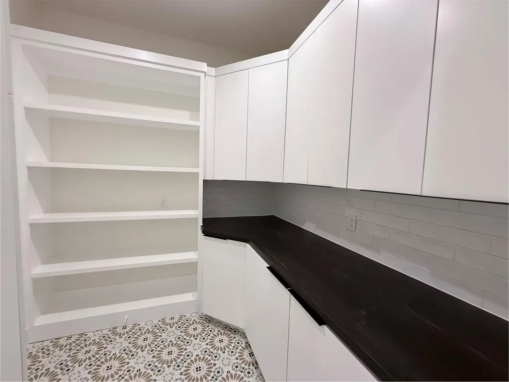314 Alloway Drive Spicewood TX 78669