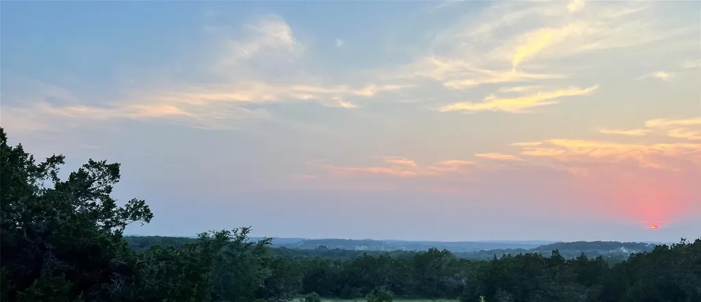 559 Vail River Road Dripping Springs TX 78620