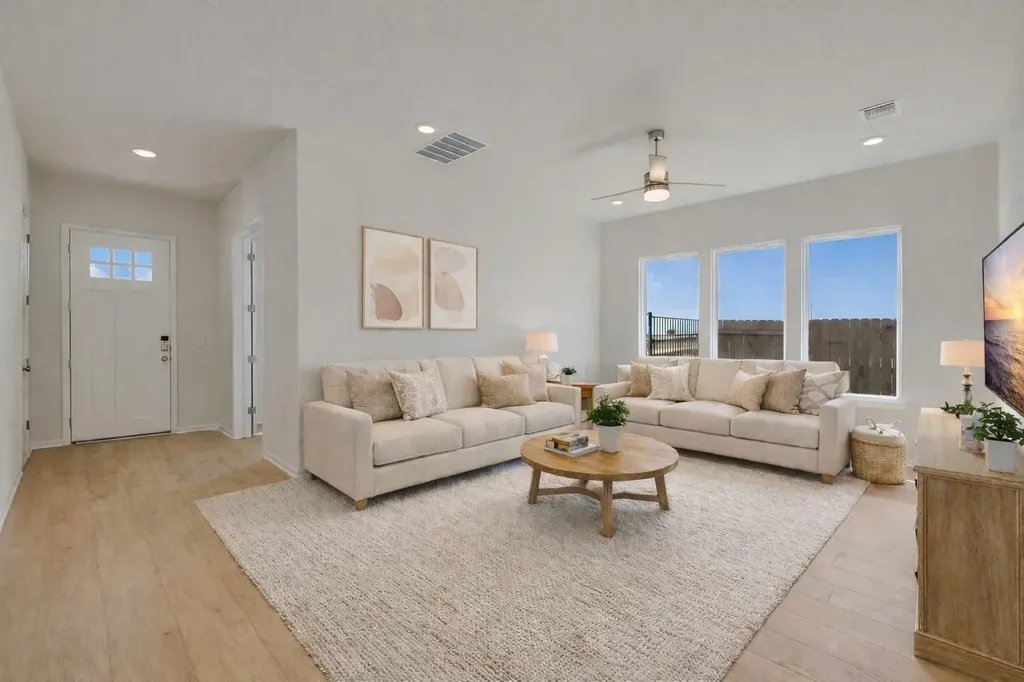 8513 Dongan Drive Austin TX 78744