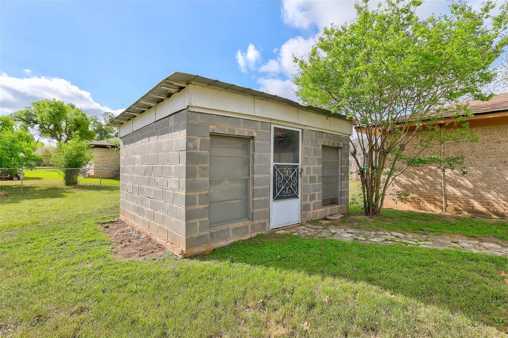 2303 Dawn Drive Georgetown TX 78628