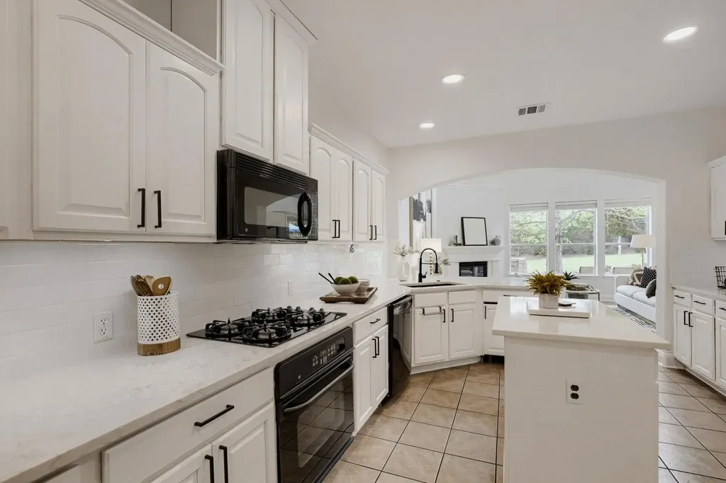 112 Aria Ridge Austin TX 78738