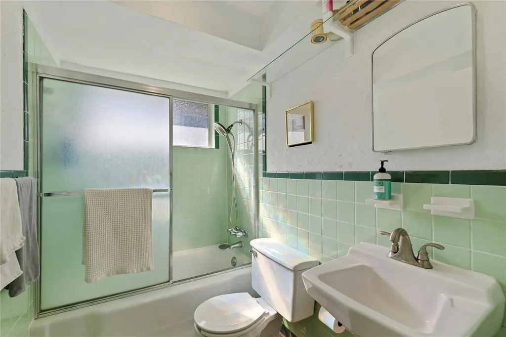 402 Philco Drive Austin TX 78745