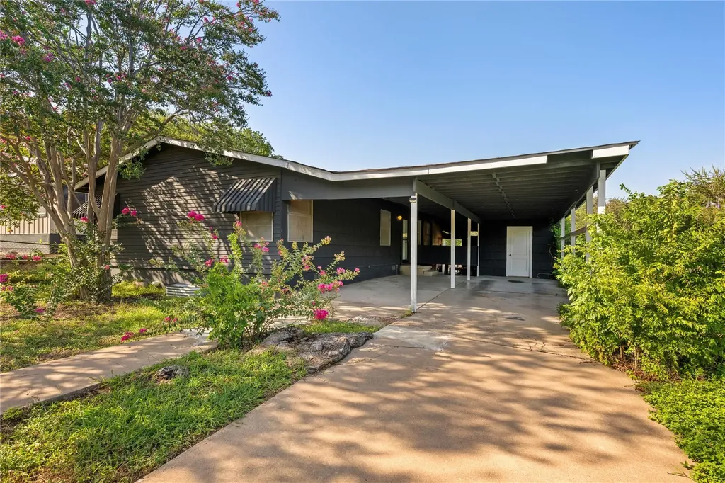 402 Philco Drive Austin TX 78745