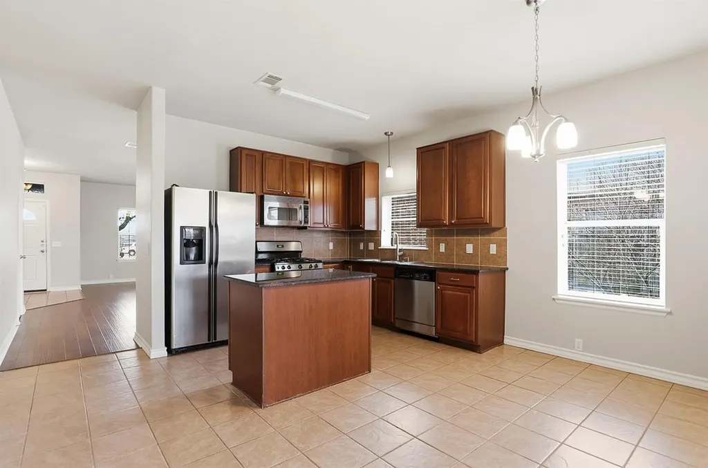 20829 Silverbell Lane Pflugerville TX 78660
