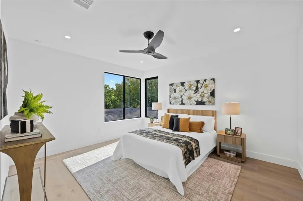 2008 Gathright Cove Austin TX 78704