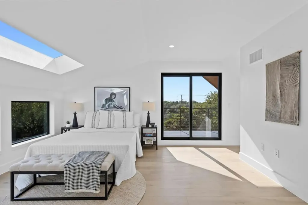 2008 Gathright Cove Austin TX 78704