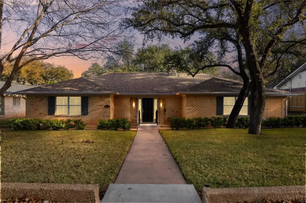 7207 Mesa Drive Austin TX 78731