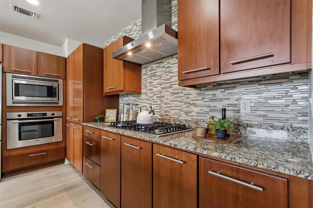 210 Lee Barton Drive Austin TX 78704