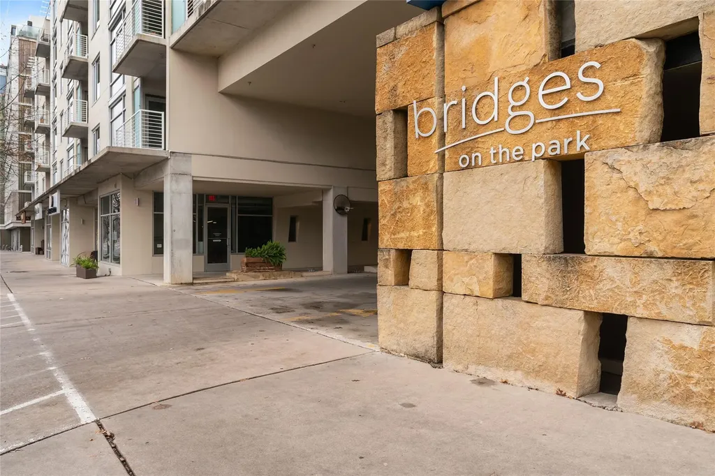 210 Lee Barton Drive Austin TX 78704