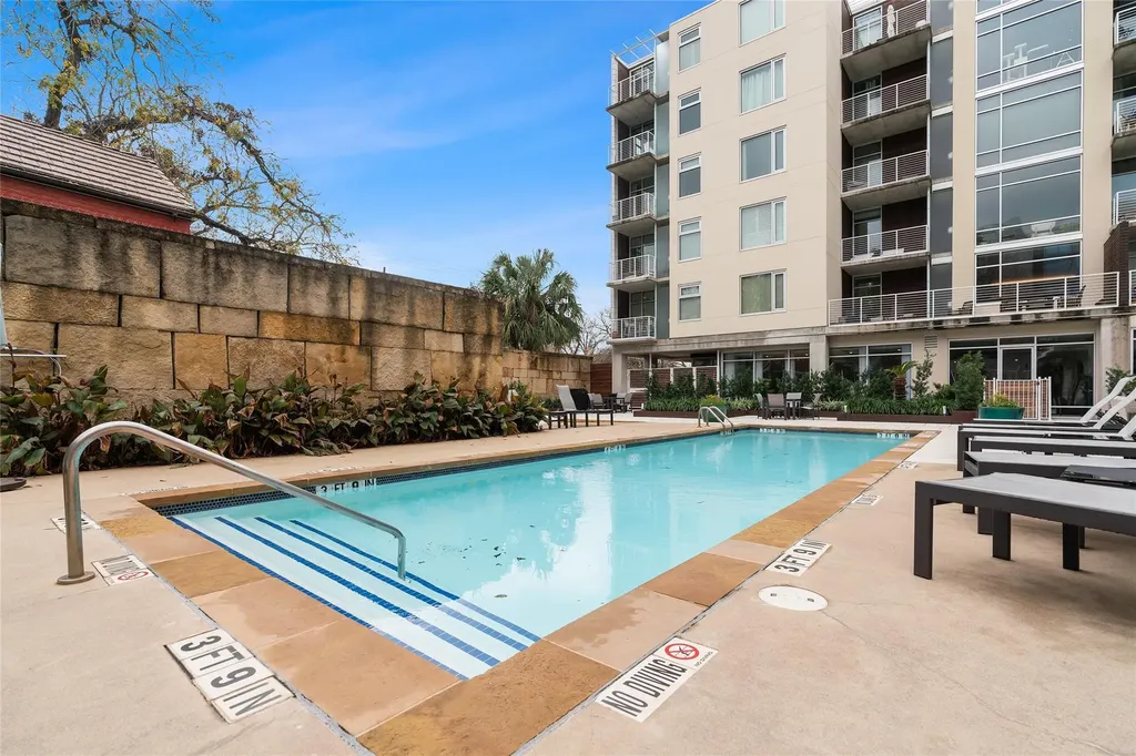 210 Lee Barton Drive Austin TX 78704