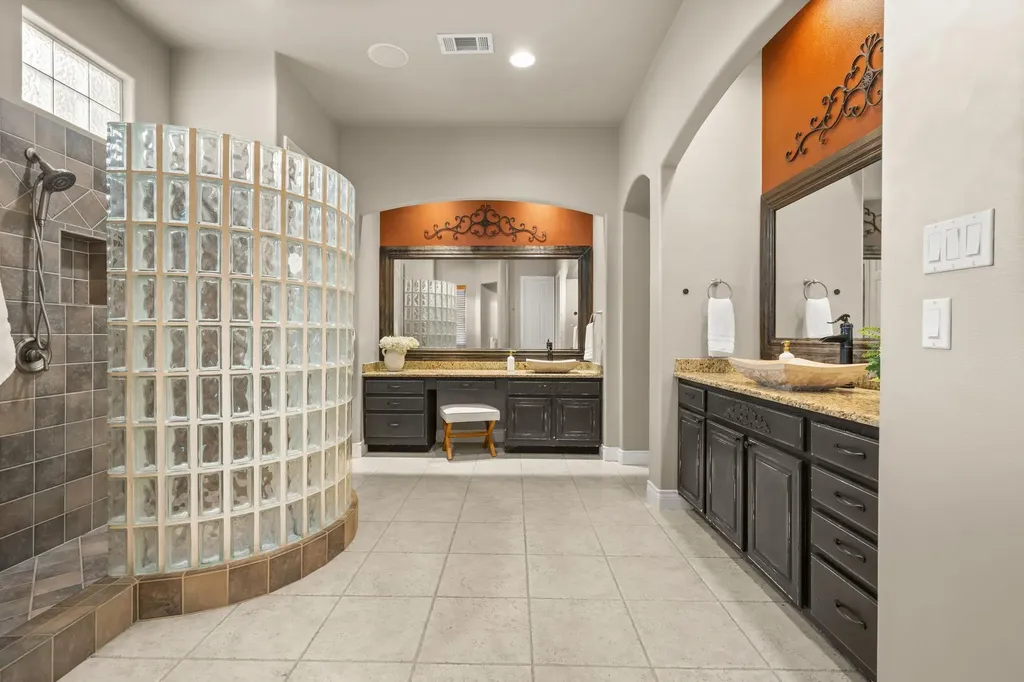901 Palos Verdes Leander TX 78641