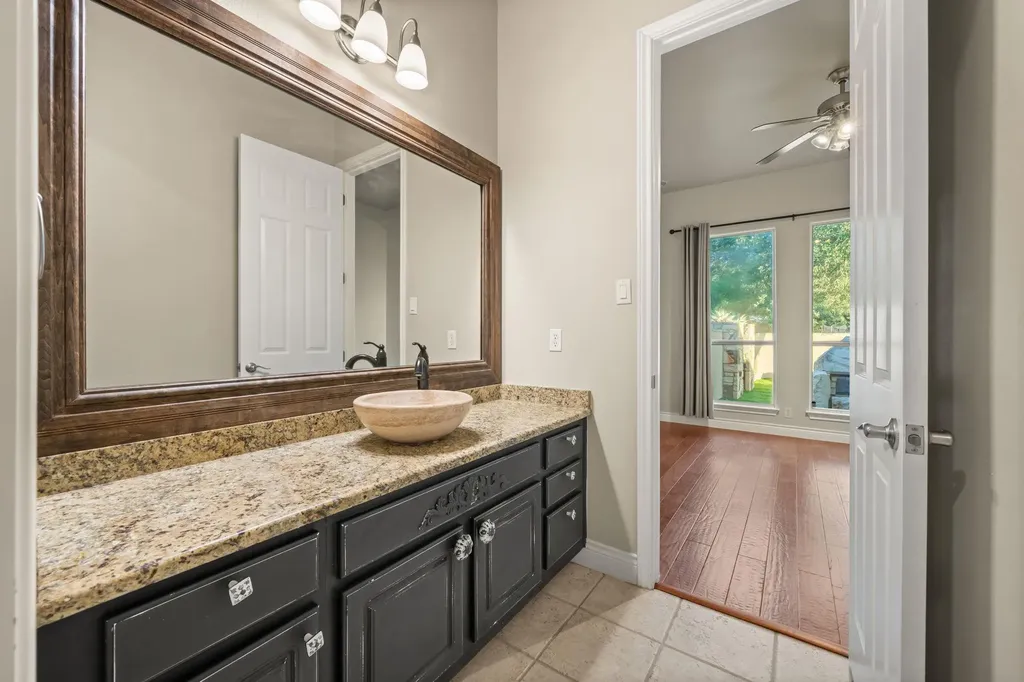 901 Palos Verdes Leander TX 78641