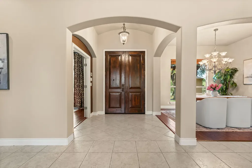901 Palos Verdes Leander TX 78641