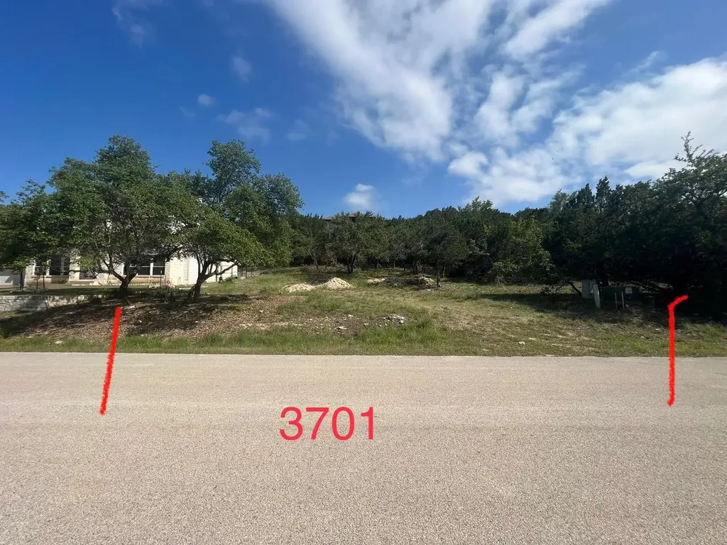 3701 Parliament Cove Lago Vista TX 78645