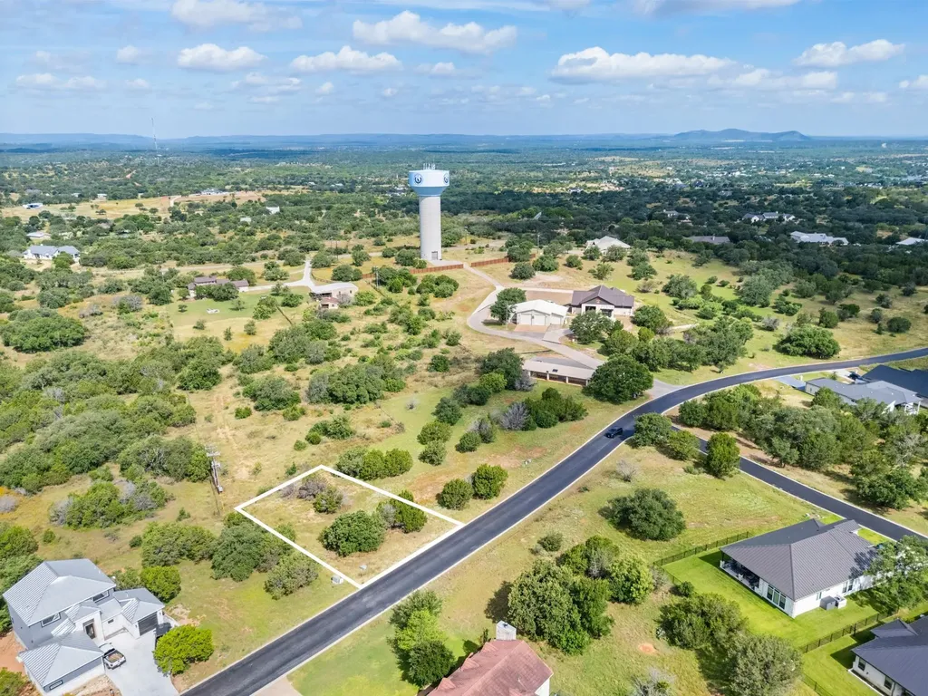 507 Broken Hills Horseshoe Bay TX 78657
