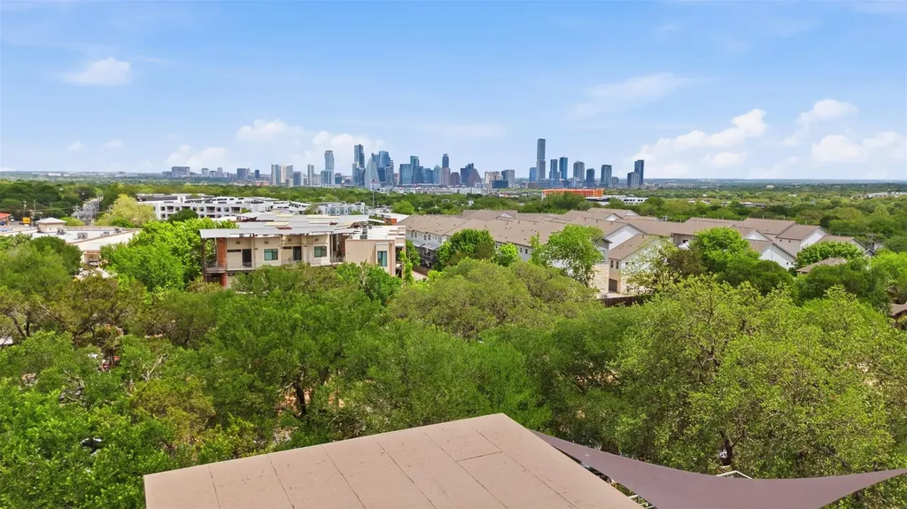 2608 Del Curto Road Austin TX 78704
