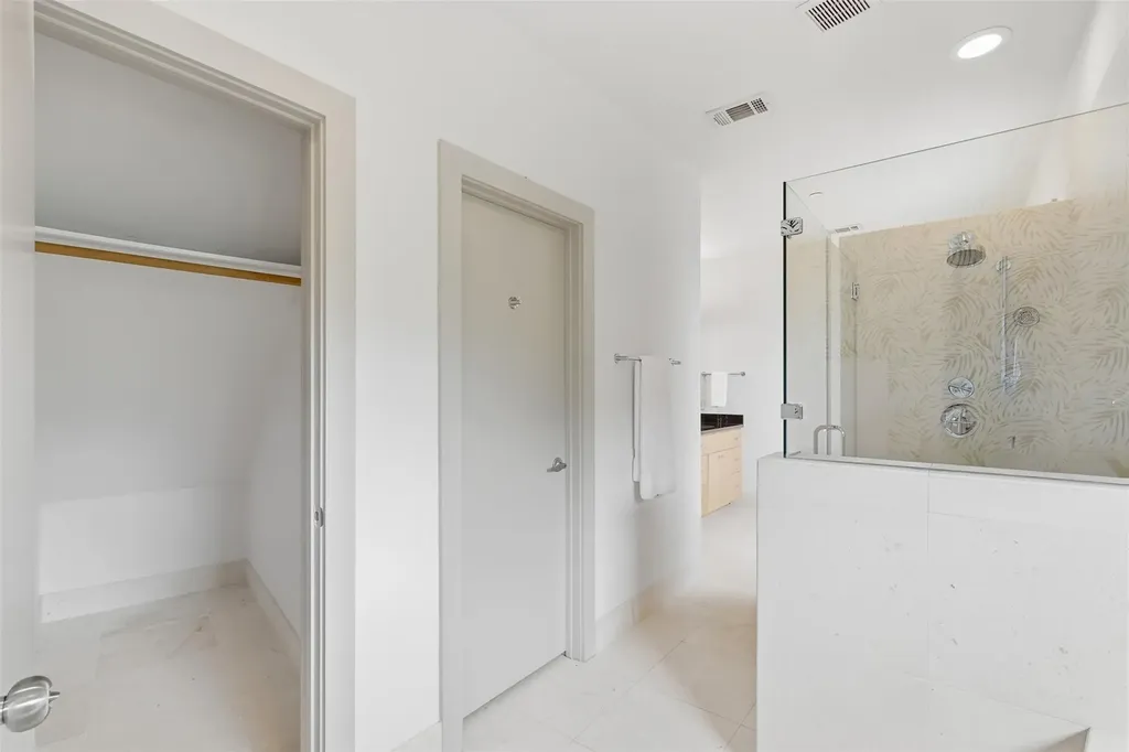 2608 Del Curto Road Austin TX 78704