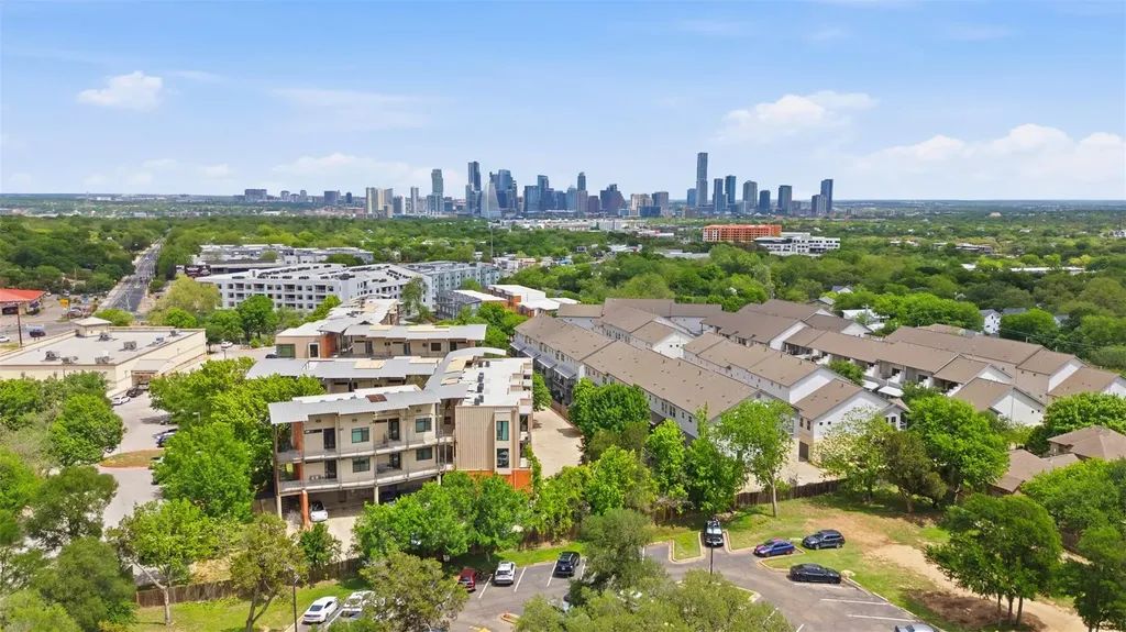 2608 Del Curto Road Austin TX 78704