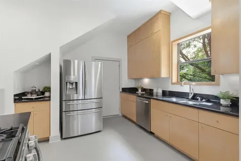 2608 Del Curto Road Austin TX 78704