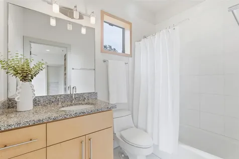 2608 Del Curto Road Austin TX 78704