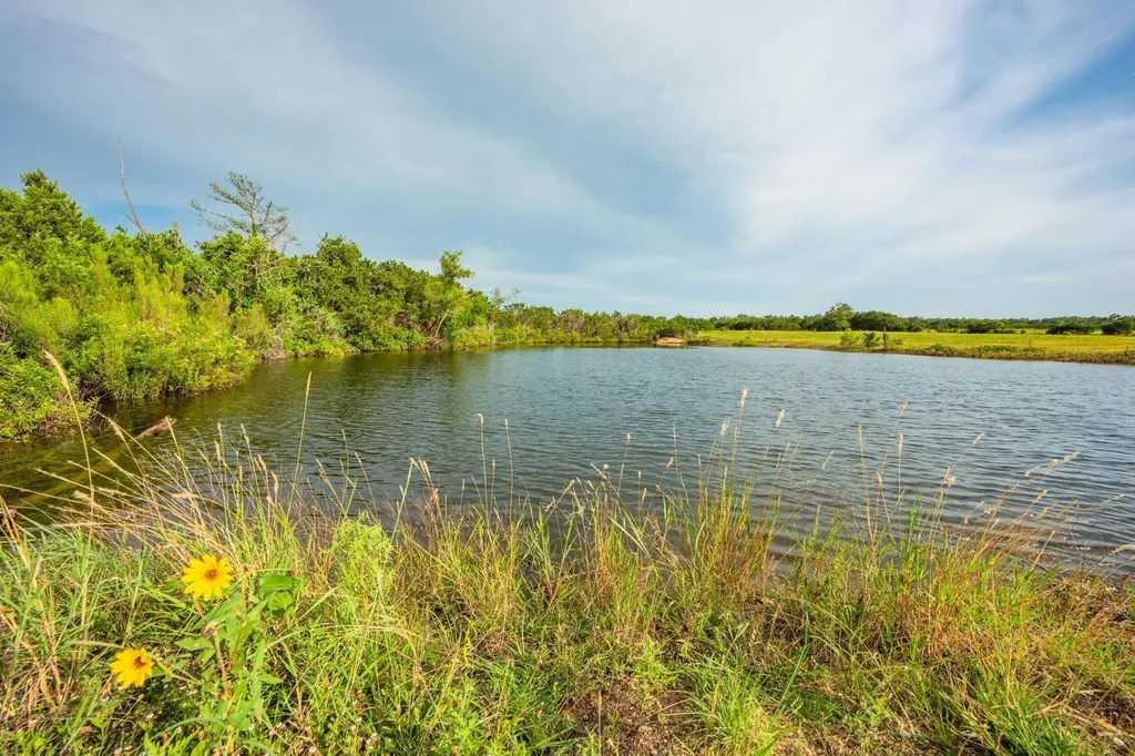 00 County Road 284 Liberty Hill TX 78642