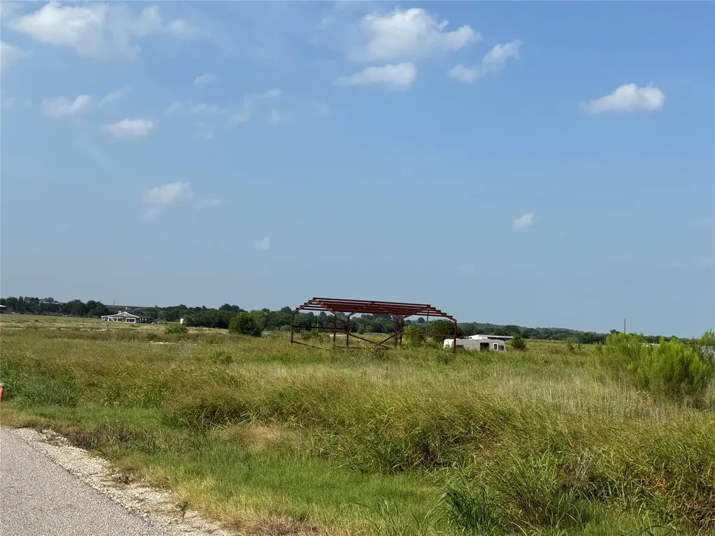 1701 County Road 417 Taylor TX 76574