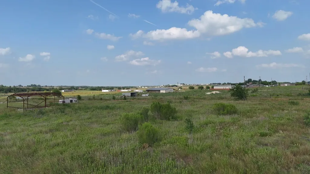 1701 County Road 417 Taylor TX 76574
