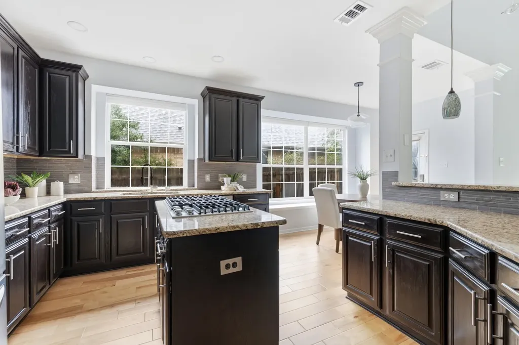 10033 Scull Creek Drive Austin TX 78730