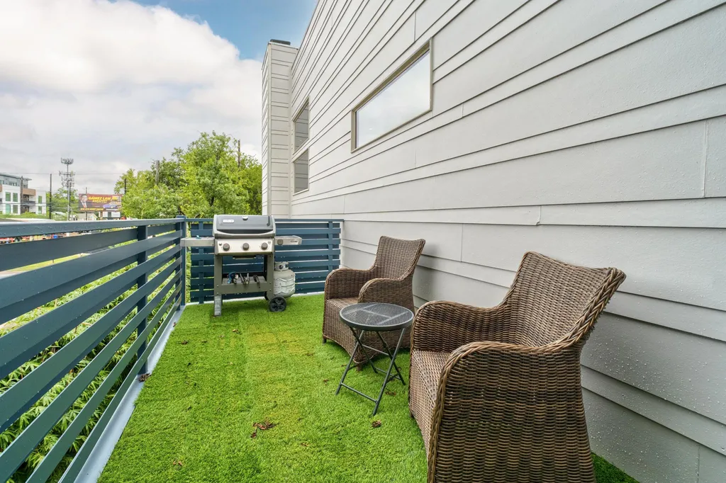604 W Live Oak Street Austin TX 78704
