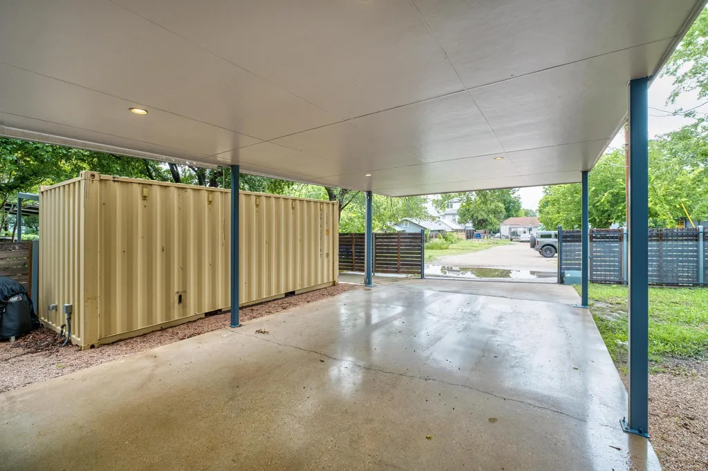 604 W Live Oak Street Austin TX 78704