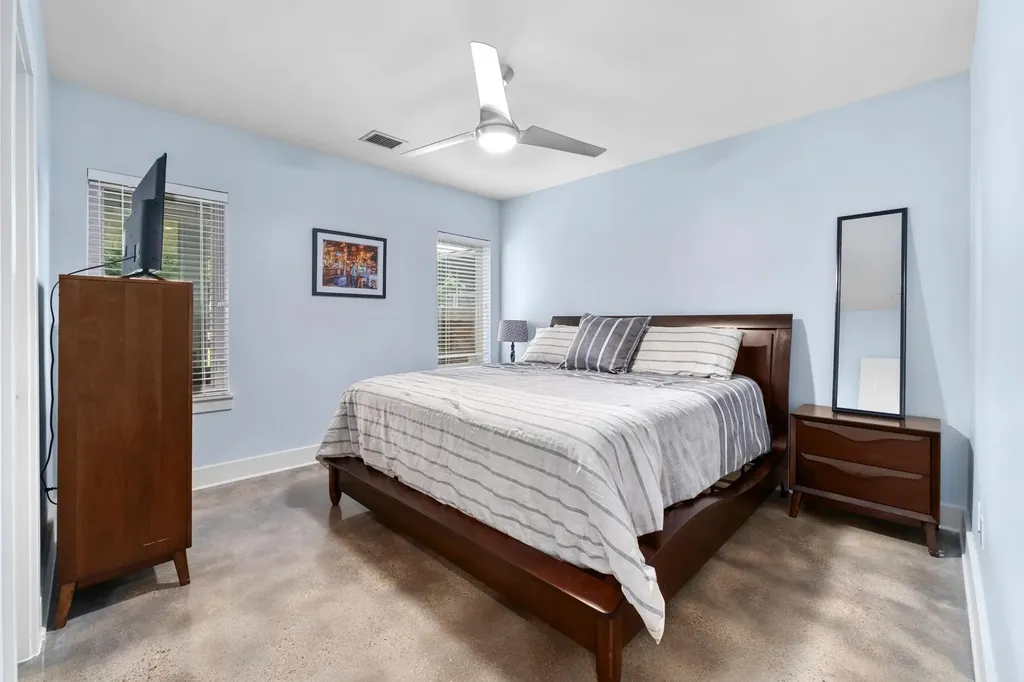 604 W Live Oak Street Austin TX 78704